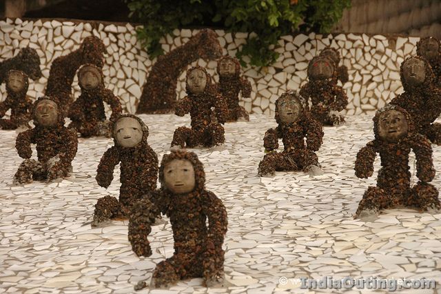 Rock Garden-monkey sculptures